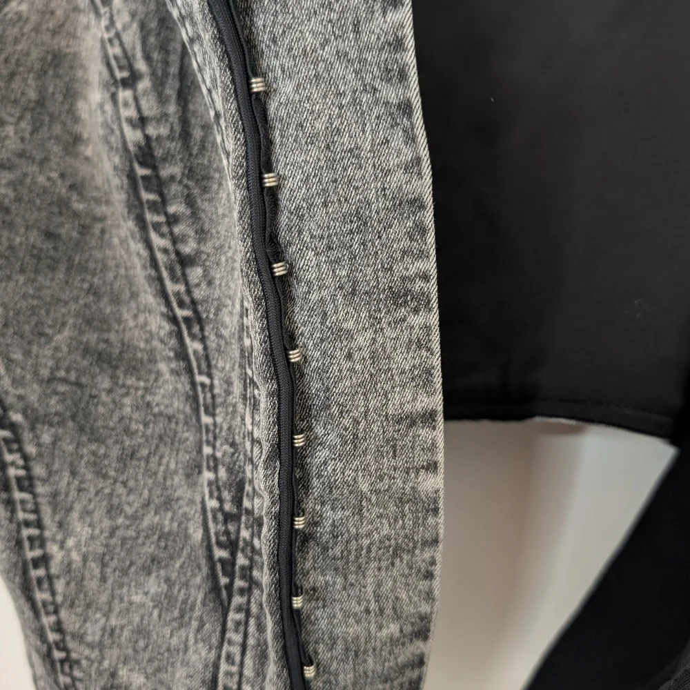 Gray Denim Women's Top - Picture 4 of 6
